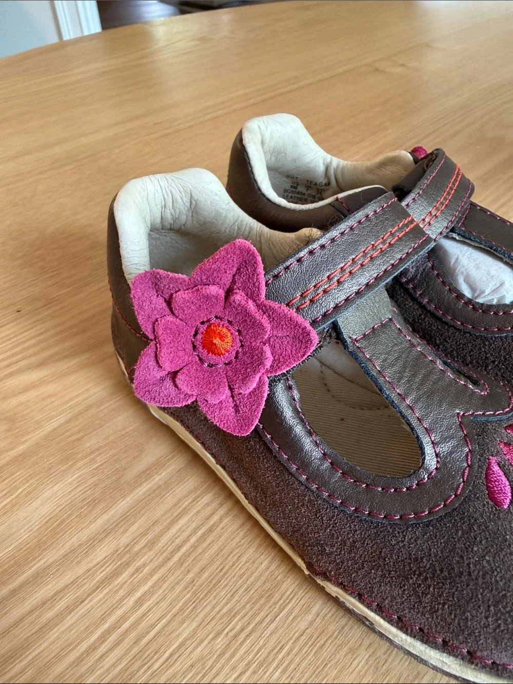 Stride Rite Teagan T Strap Mary Jane’s 8M Toddler NEW